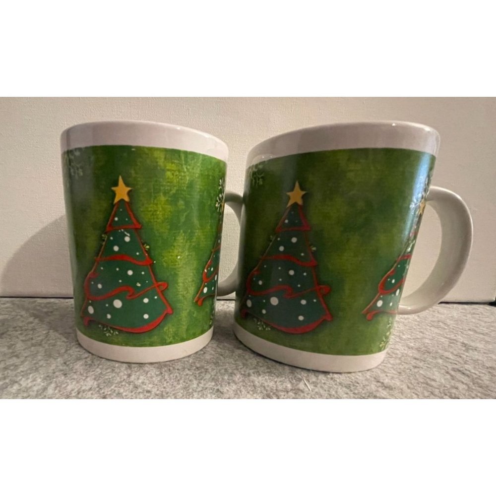2 Wondertreats Inc. Christmas Mugs   #1475